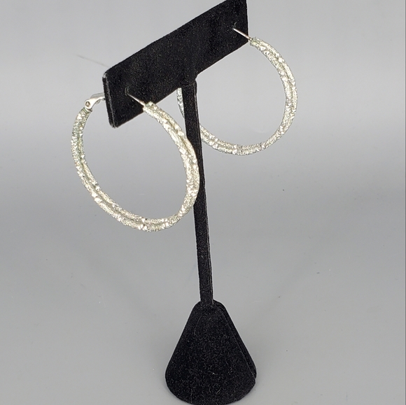 Turquoise Silvertone Bracelet and Earrings Set - Picture 7 of 11